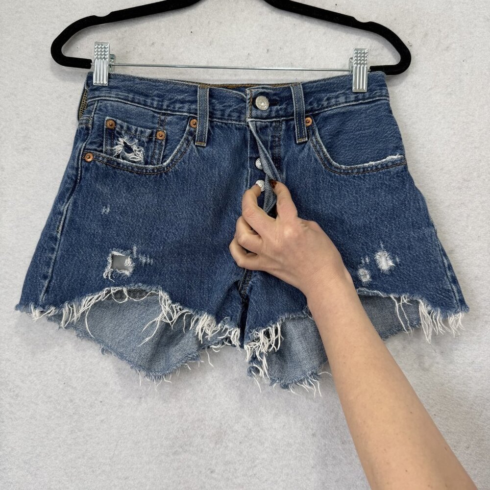 Levis Cut-Off Denim Shorts Womens W25 Blue Ripped High Rise Button Fly Raw Hem - Picture 2 of 11